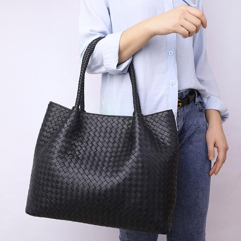 Cross Border New Women's Bag+genuine Leather Women's Bag+cross-border Trend Shoulder Bag Hand Woven Shoulder Handle Mother Bag