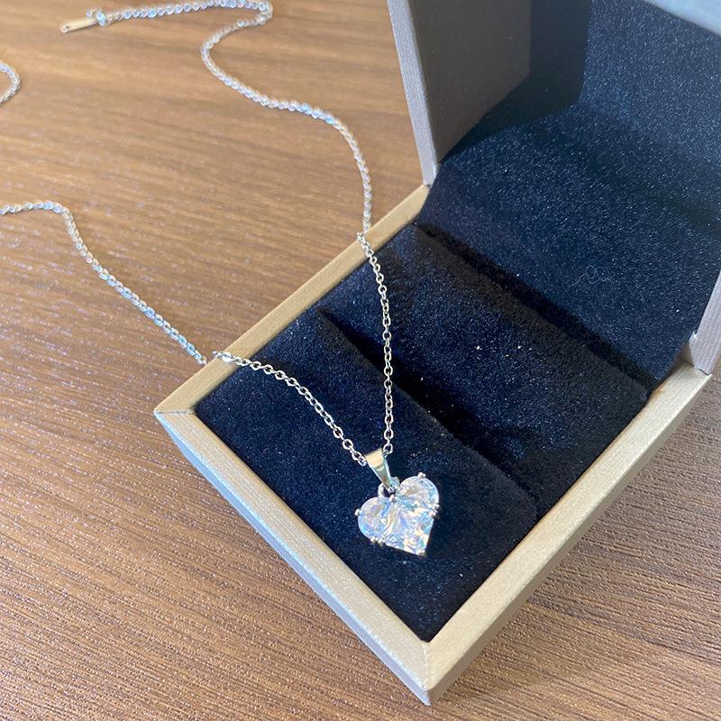 Light Luxury Full Diamond Inlaid Zircon Titanium Steel Clavicle Chain Fairy Versatile Delicate Necklace Gift for Girlfriend