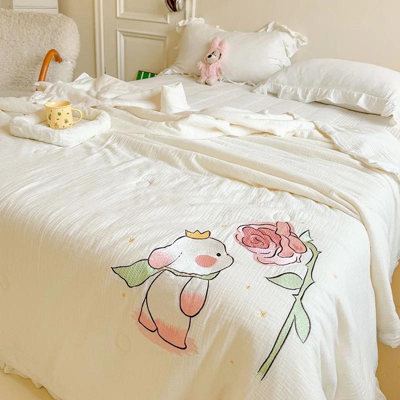 New Class a Cotton Wrinkle Yarn Large Embroidery Summer Quilt
