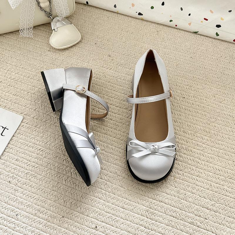 

Pink retro fashion inner height increase light mouth thick heel single shoes women s summer 2025 new French with skirt Mary Jane shoes 40 серебряный