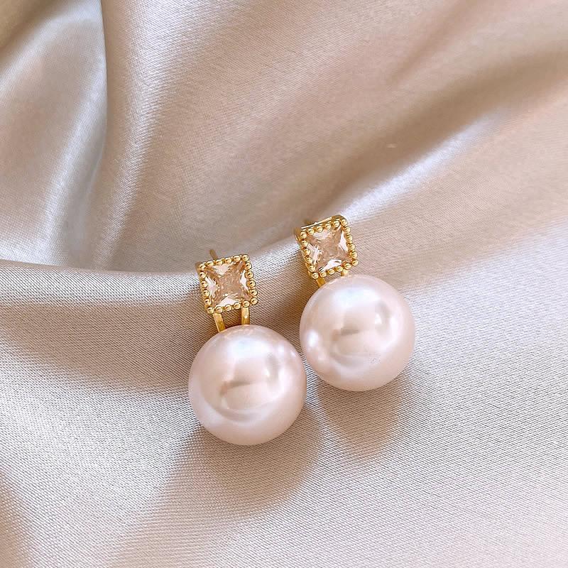 French retro irregular geometric pearl earrings fashion high-end stud earrings personality trend earrings