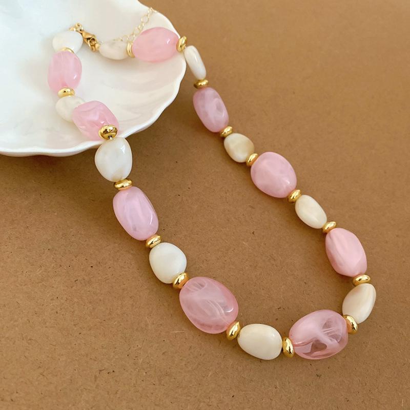 Elegant Summer Acrylic Beaded Necklace: Fashionable Round Clavicle Chain Jewelry