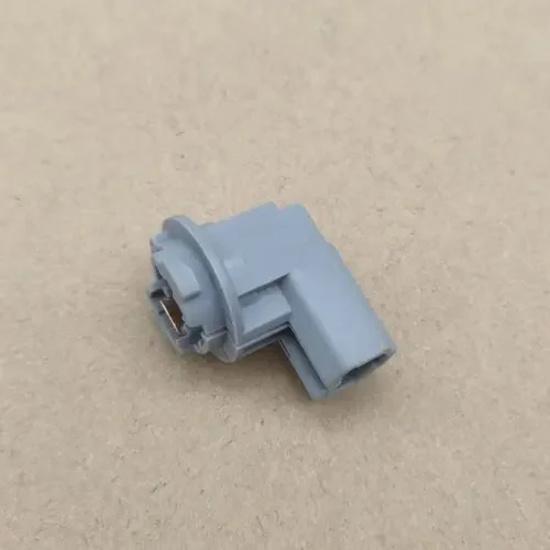 

for GWM Great Wall C30 V80 C50 addtional brake rear windshield brake bulb lamp holder bulb base