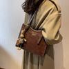 Women's Retro Handbag With Pendant Tote Bag Handbag Large Capacity Slouchy Tote Purse Ladies Travel Handbag Solid Color Bag