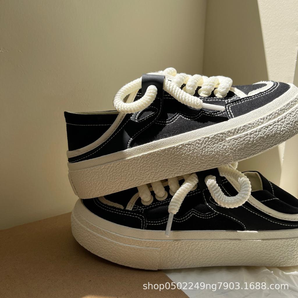 Heel can be stepped on half-drag canvas shoes women's 2025 summer niche original versatile white shoes with skirts women's shoes Korean version