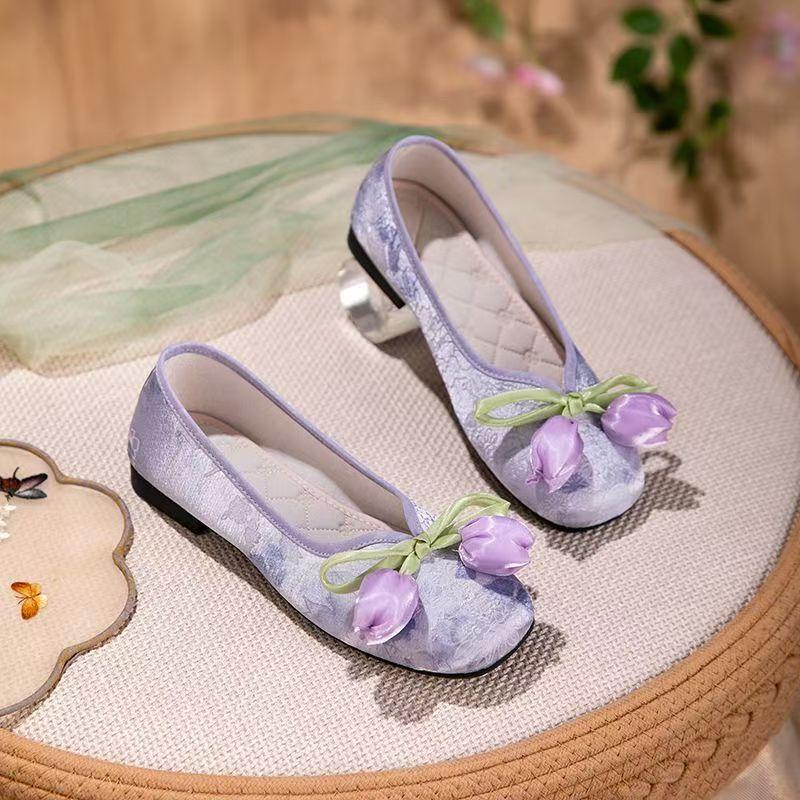 Damen Neuer Ethnischer Stil Blumen Flache Sohle Schuh Weiche Sohle Rutschfest Runde Spitze Flacher Slip-On Leichter Seiden-Cheongsam-Schuh