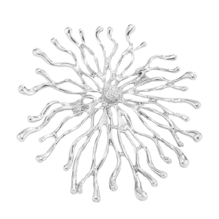 Exquisite Sun Symbol Brooch Stylish Embossed Lapel Pin Featuring Detailed Embossing for Gift Giving Occasions