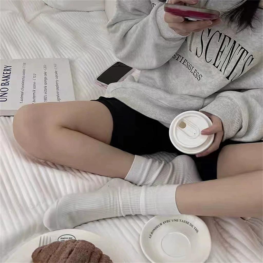 Trendy Japanese minimalist basic striped cotton mid-calf slouch socks