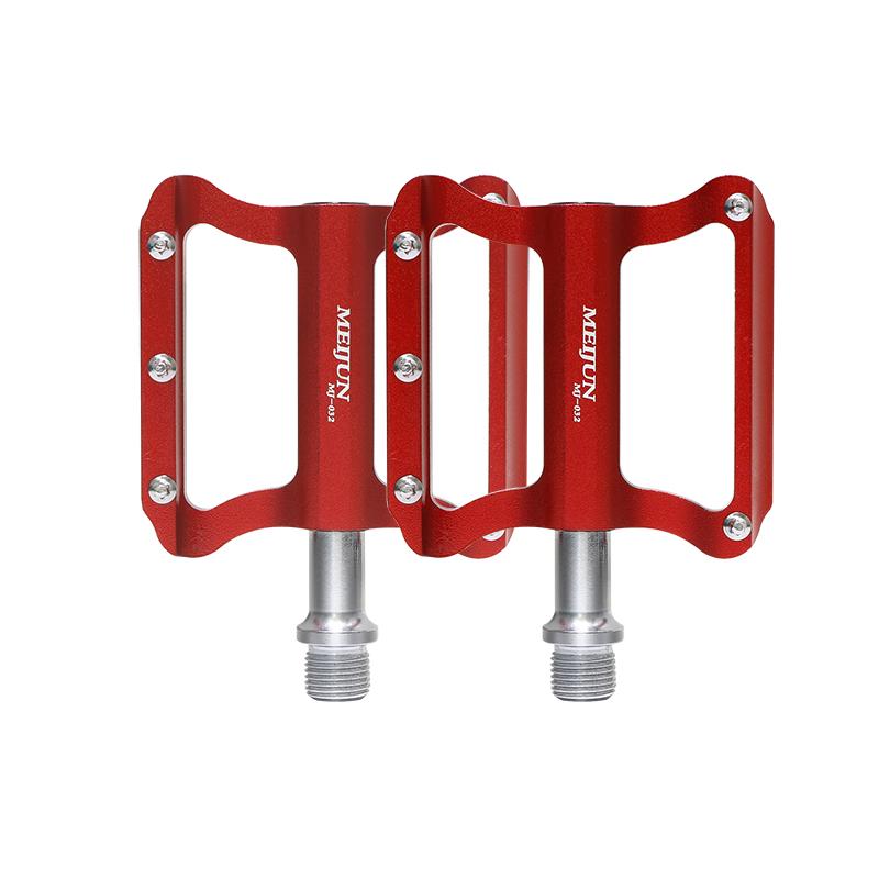 MEIJUN Ultralight MTB Bicycle Pedals Mountain Road Bike CNC Bearings Anti-Slip Nails Pedal Lightweight BMX Cycling Parts