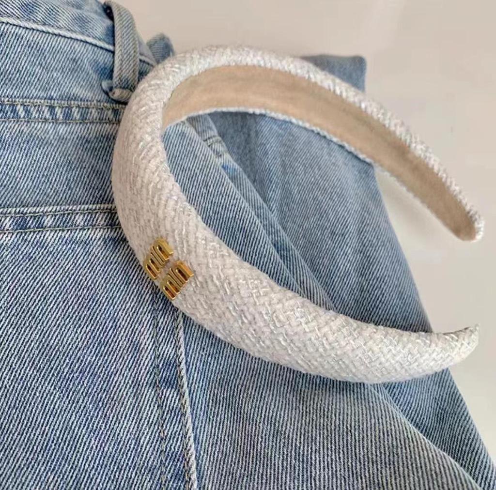 Retro French Wide Skull Top Sponge Headband for Women - Milk Coffee Color Hair Accessory