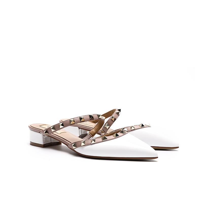 Summer new versatile willow thick heel middle heel shoes rivet pointed half drag sandals women's bag head outer wear women's shoes
