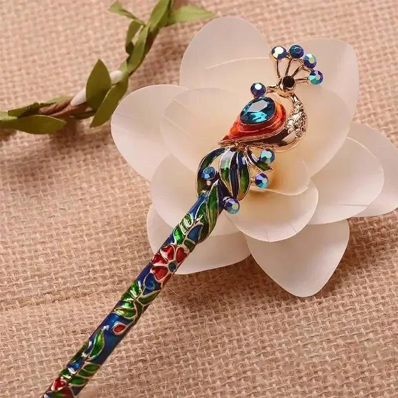 

New Hair Decoration Accessories Chinese Crystal Peacock Hairpin Retro Enamel Cloisonn Handmade Jewelry Travel Accessories Gifts фіолетовий