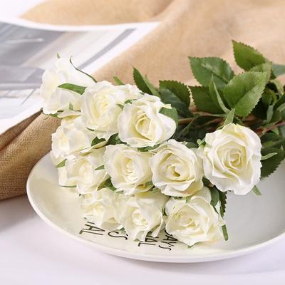 12 ADET İpek Çiçekler Yapay Gerçekçi Güller Sahte Güller Buket Uzun Saplı Ev Düğün İç Mekan Dış Mekan Masa Dekorasyonu Parti