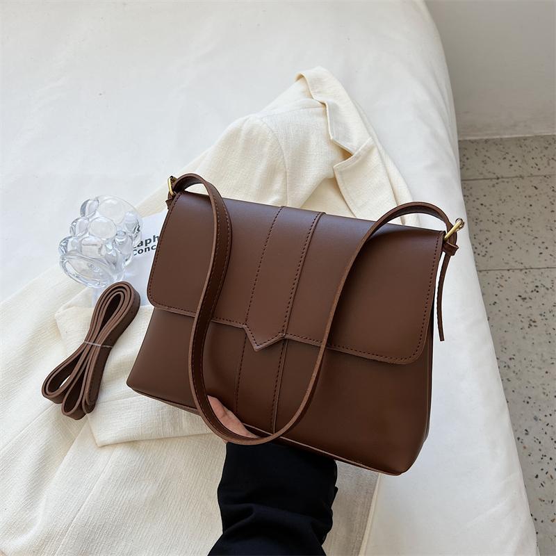 

Винтажная сумка через плечо для женщин, осенняя новая модная мягкая женская сумка из искусственной кожи через плечо, однотонная дикая сумка через подмышку (20cm<Max Length<30cm)