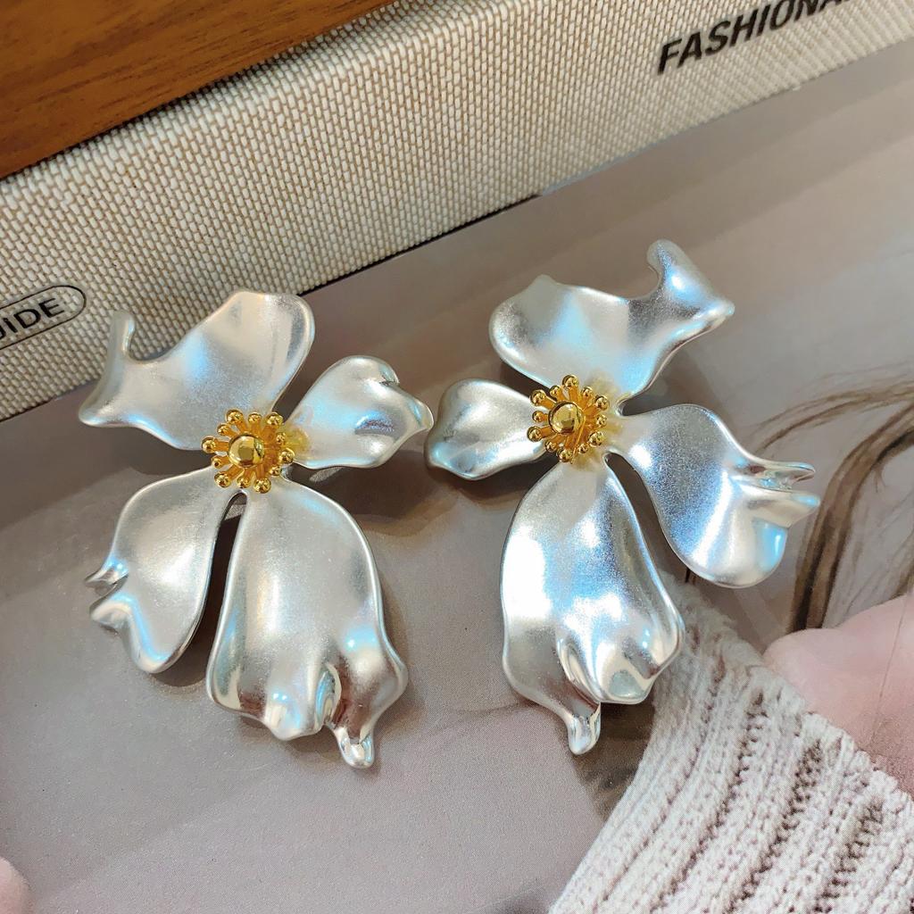 European and American Metal Petal Earrings Irregular Atmosphere Earrings Korean Personality Versatile Stud Earrings Earrings Women