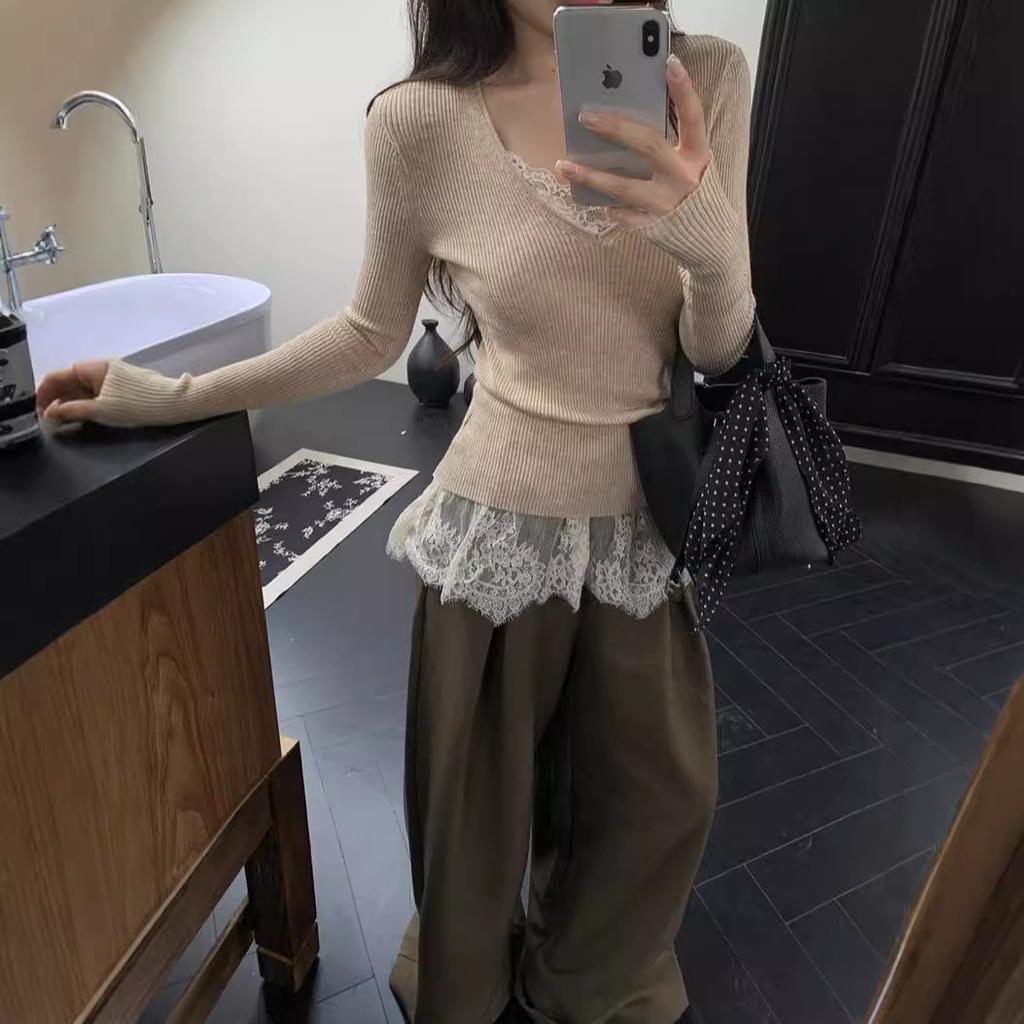 #Human cotton temperament V-neck celebrity style beautiful lace small suspender female atmosphere stacked through mesh splicing fart curtain