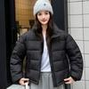 Women's thickened short bread cotton clothes, stand-up collar zipper jacket, and one piece is available in the supermarket.