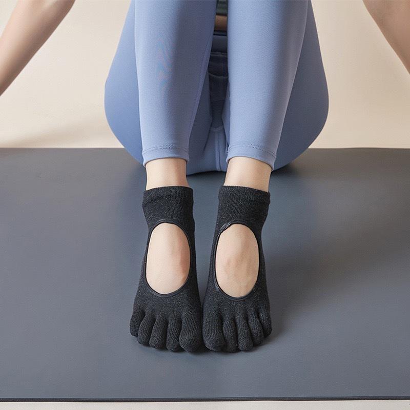 

Anti-slip Yoga Socks, Women s Backless Solid Color Cotton Five-finger Socks, Moisture-absorbing Sweat-absorbing and Deodorizing Pilates Toe Socks 1 pair чорний