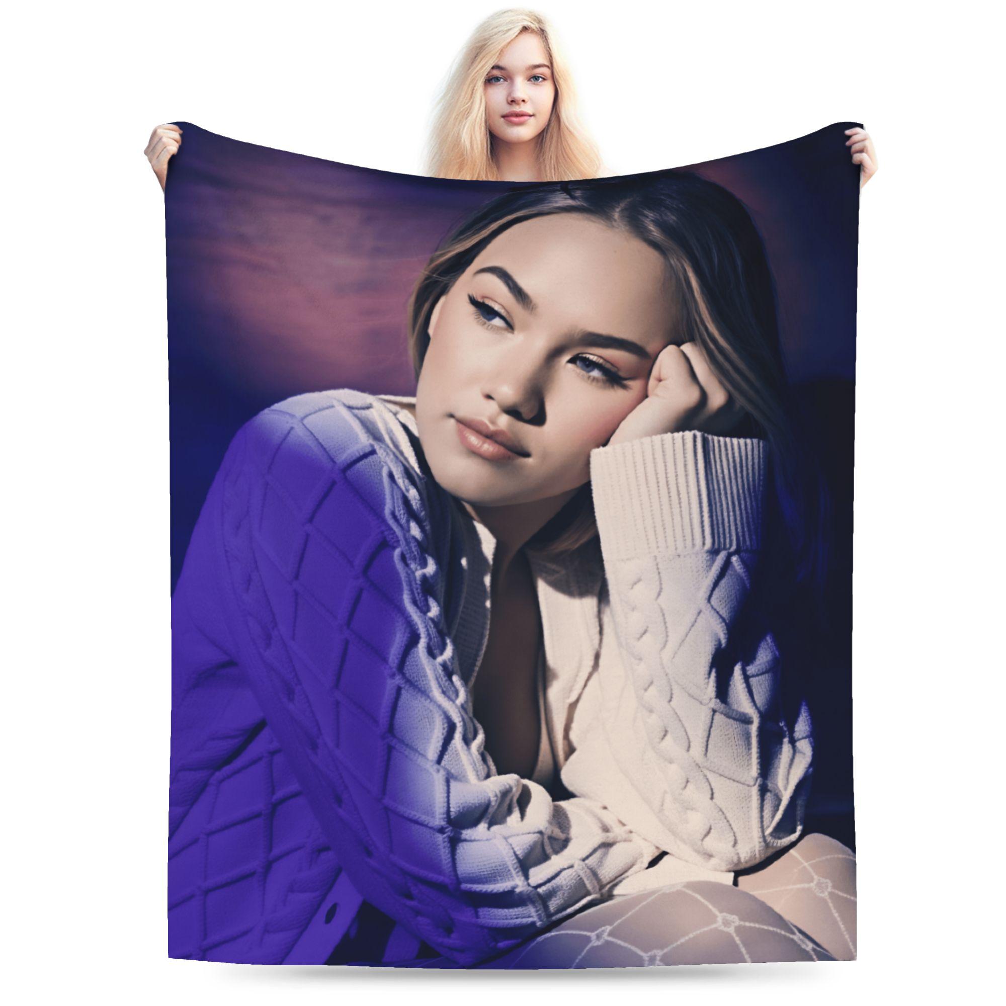 Retro Freya Skye  Pop Art Pattern  Flannel Blanket Winter  Soft Warm Throw Blanket for Kids Adult Couch Chair Bedspread Sofa Bed 30x40in