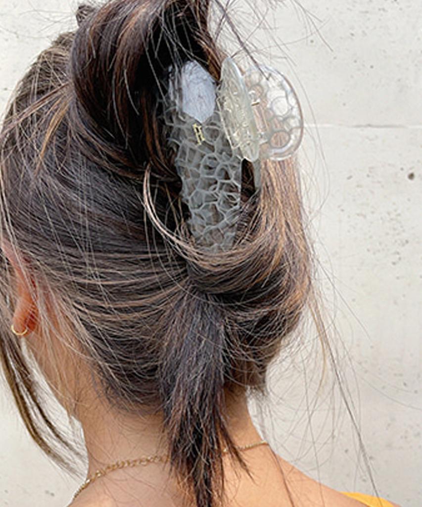 August Harmony Crystal Hair Claw-Gray
