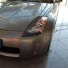 Pár ozdobných lišt na obočí světlometů z uhlíkových vláken se hodí pro Nissan 350Z 20032009