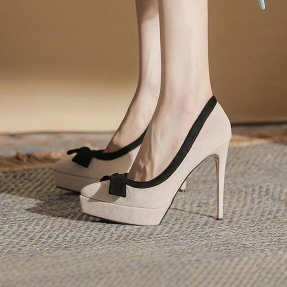 Waterproof table high heels women's thin heels color matching model catwalk shoes are not tired feet, small size, light mouth, super pointed single sh