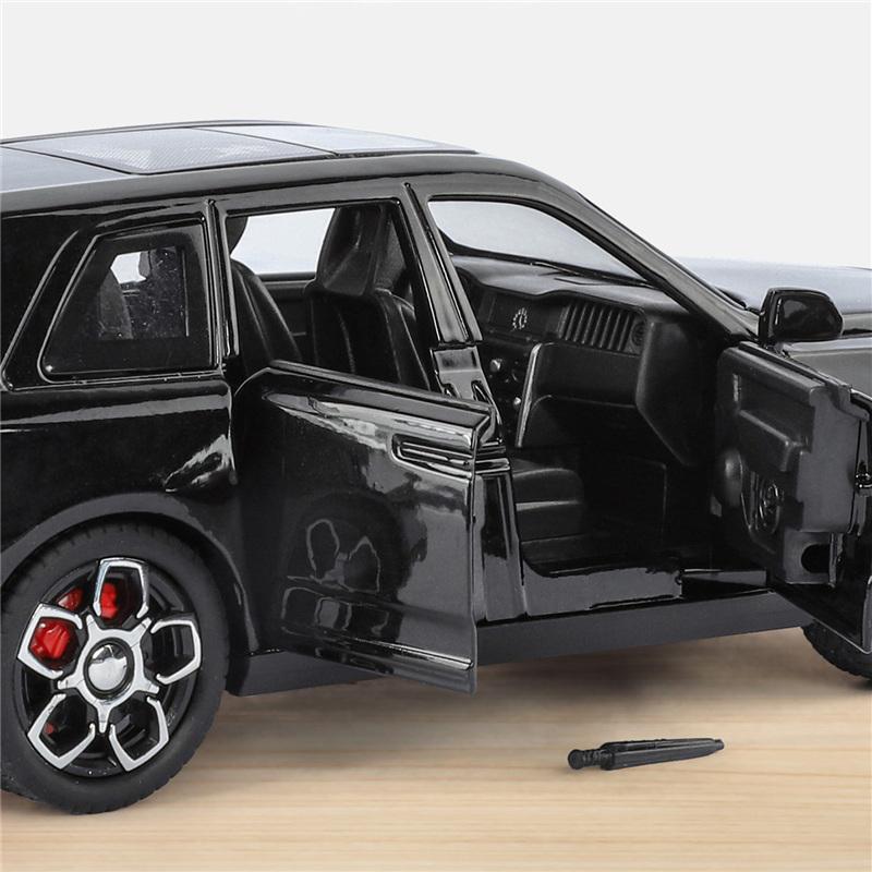 1/32 Rolls Royce SUV Cullinan 2025 Alloy Luxury Car Model Diecast Metal Off-road Vehicle Car Model Sound and Light Kids Toy Gift