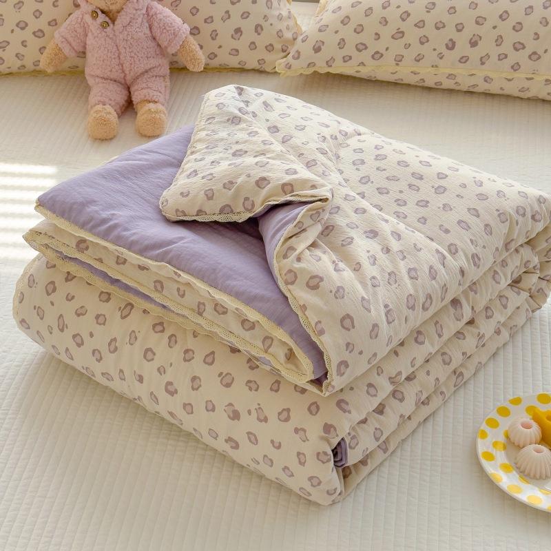 New Sweet Printed Air-Condition Blanket Soft Skin-Friendly Quilted Quilt Breathable Cooling Summer Comforter Queen King Beds