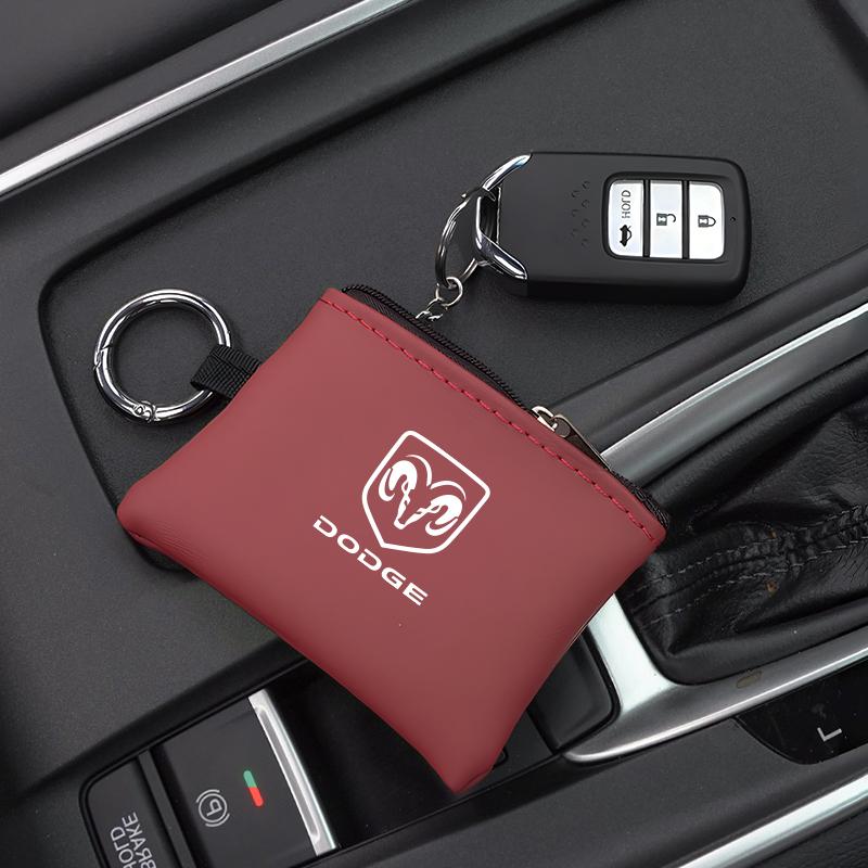 MOB2  Car Leather Key Case Keychain Mini Storage Bag Auto Accessories For Dodge Durango Hornet Charger Daytona Challenger SRT Hellcat красный
