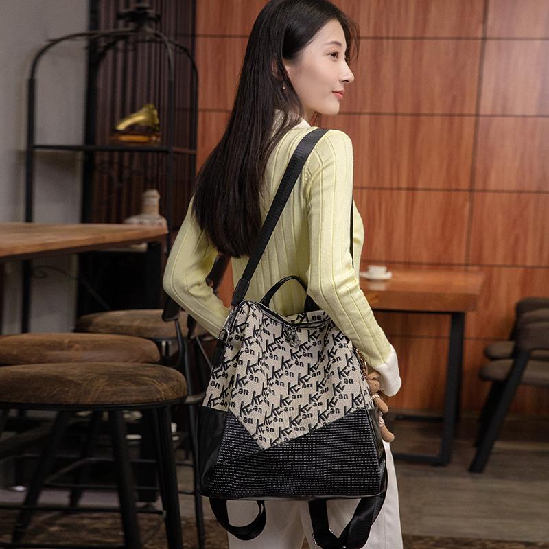 Рюкзак с буквенным принтом — фото 3