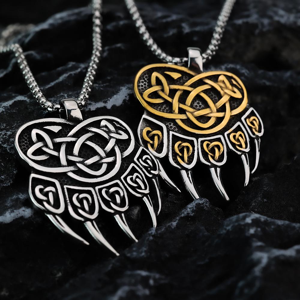 

Men s Viking Raven Double-Sided Pendant Necklace in European Titanium Steel