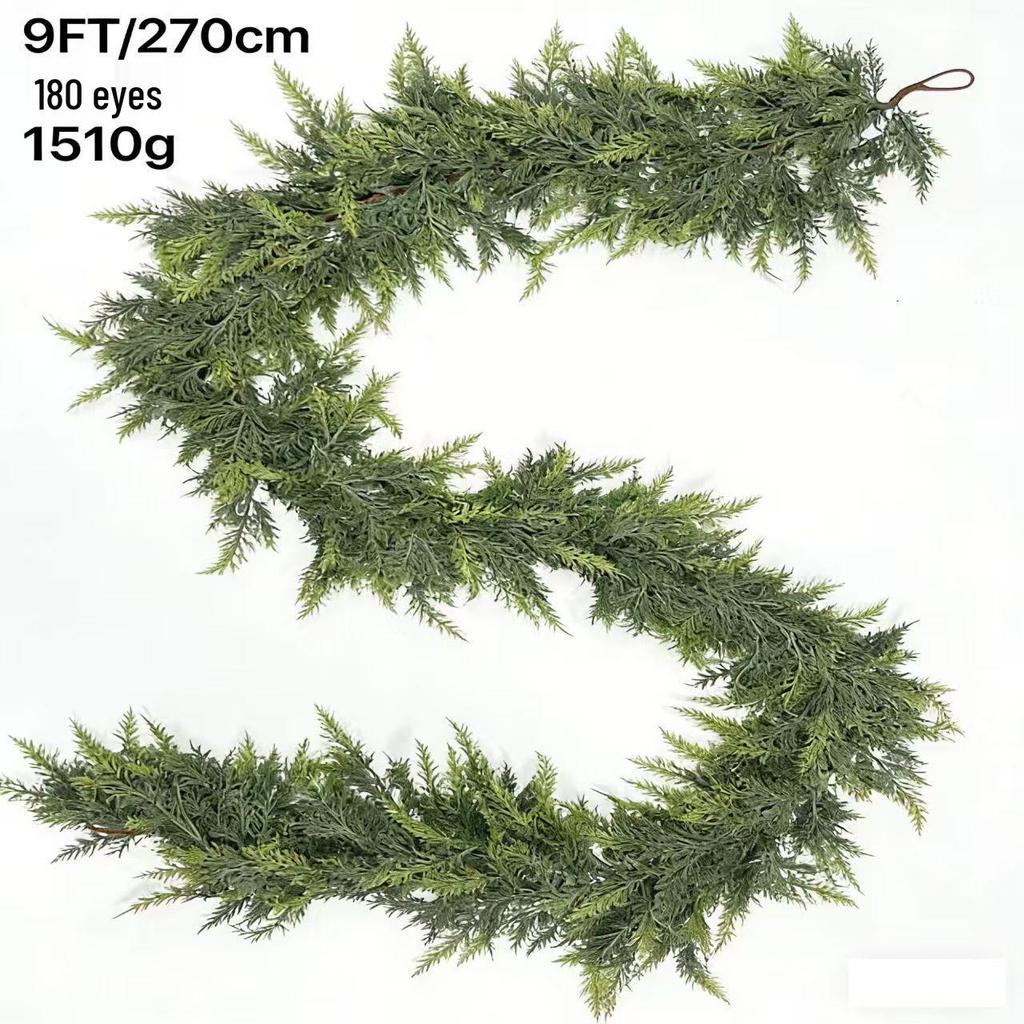 International Bestseller: Christmas Pine Needle Wreath with Realistic Norfolk Pine Branch Vine