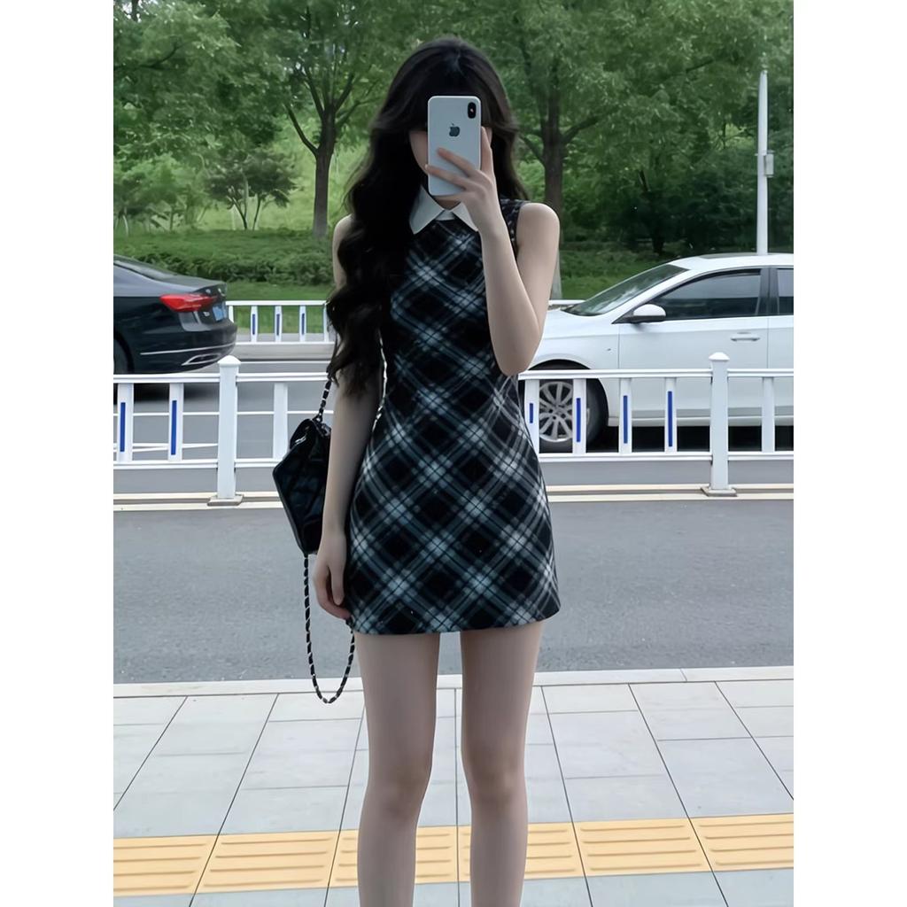 Korean Wear College Style Retro Plaid Sleeveless Temperament Dress, Especially Beautiful Waist Skirt 2026 Summer