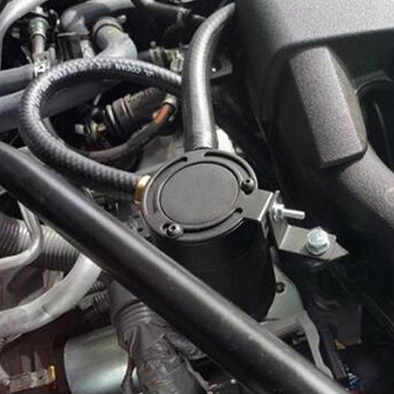 Universal 2.0L Racing Baffled 2-port Oil Catch Can Tank Air Oil Separator with filter and valve