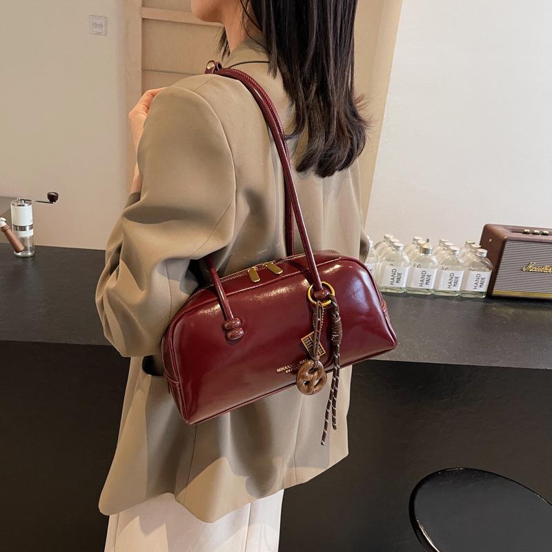 

Нишевый дизайн средневековая сумка подмышку сумка на плечо женская высококлассная сумка из мягкой кожи большая вместимость сумка-боулинг женская 29*10*15 бордовый