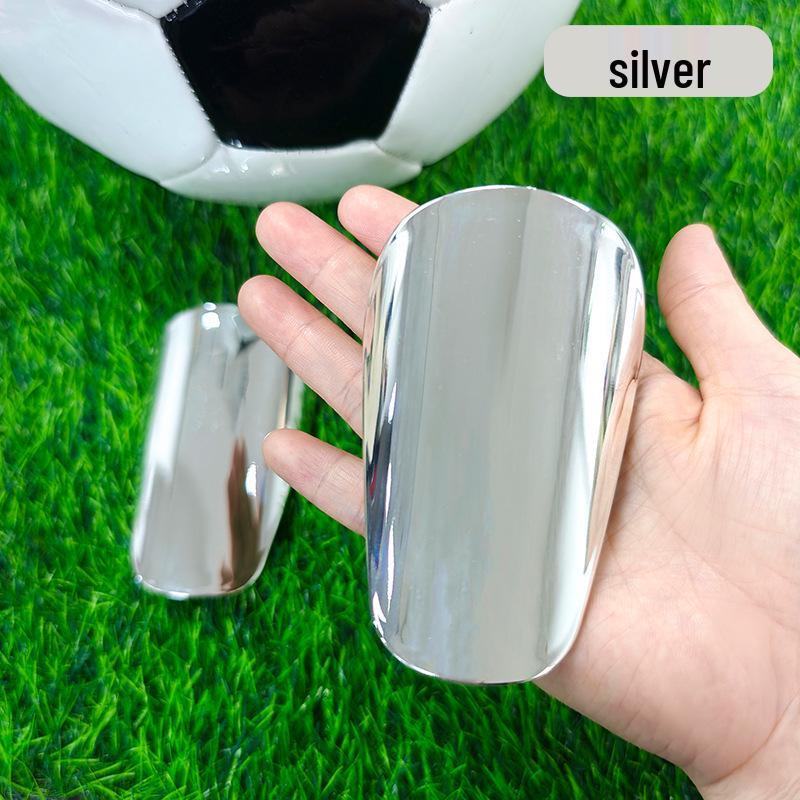 Mini Caneleiras Transfronteiriças: Equipamento de Proteção para Jogos de Futebol de Adultos e Crianças