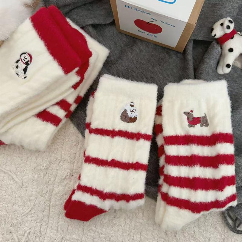 Autumn Winter Christmas Socks Snowman Sausage Dog Embroidery Cotton Socks Women Mid-tube Socks New Year's Eve Decorations Gift