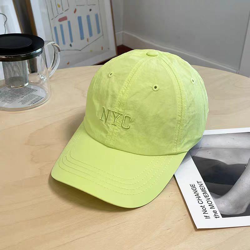 Korean-style spring/summer lightweight baseball cap with letter embroidery, quick-drying fabric, and bright colors, suitable for women and students