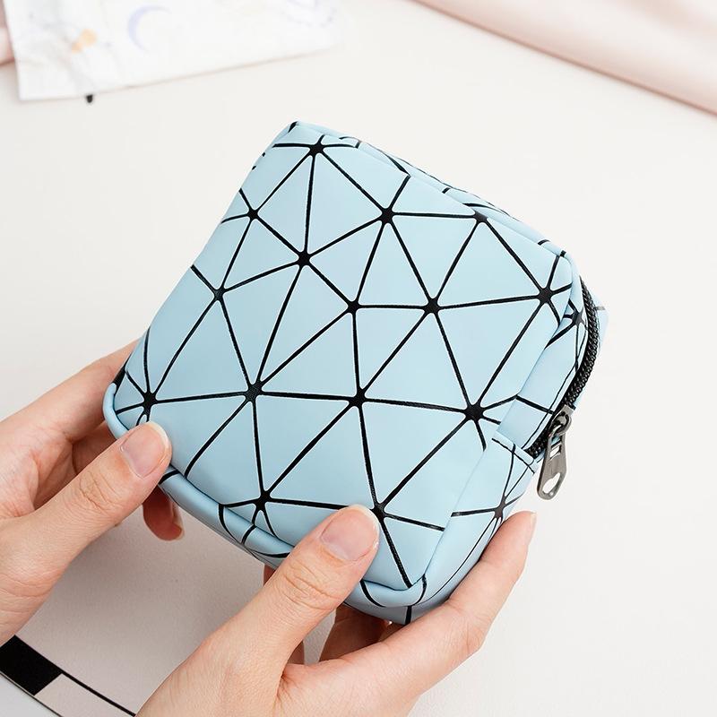 

Portable Cute Sanitary Napkin Storage Bag Sanitary Napkin Bag Panty Liner Storage Bag Menstrual Bag Lipstick Bag One Size синий