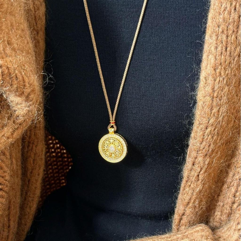 Vintage Chinese Eight Treasures Sand Gold Necklace for Women - Elegant, High-End Autumn/Winter Sweater Chain