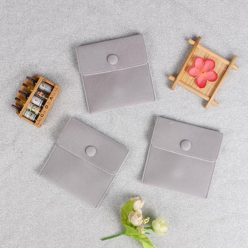 10pcs/Lot Jewellery Pouch Packaging Bag Soft Velvet Gift Bracelet Necklace Earrings Rings Storage Button Velvet Bag KTY