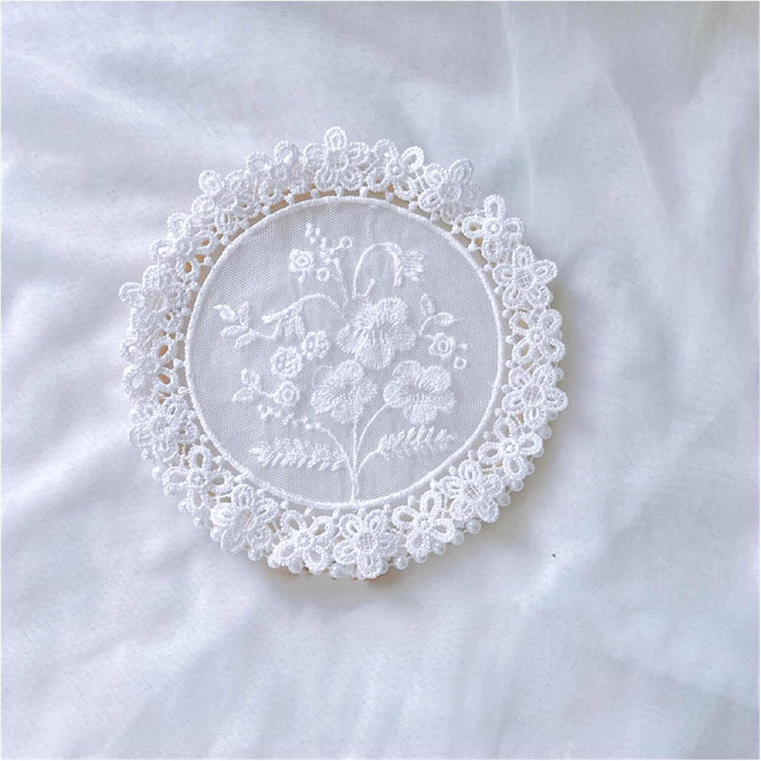 Round Lace Placemats Set of 6 Flower Doilies Embroidered Table Mat Cup Mat Vase Mat (White Flower) White Flower