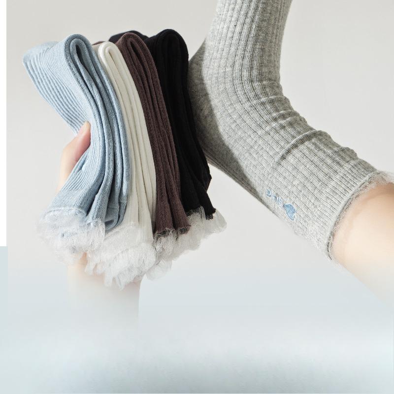 Spring and Autumn Thin Socks for Women, Sweet Lace Lace Cotton Mid-calf Socks, Embroidered Heart Letters, Pile Socks for Women
