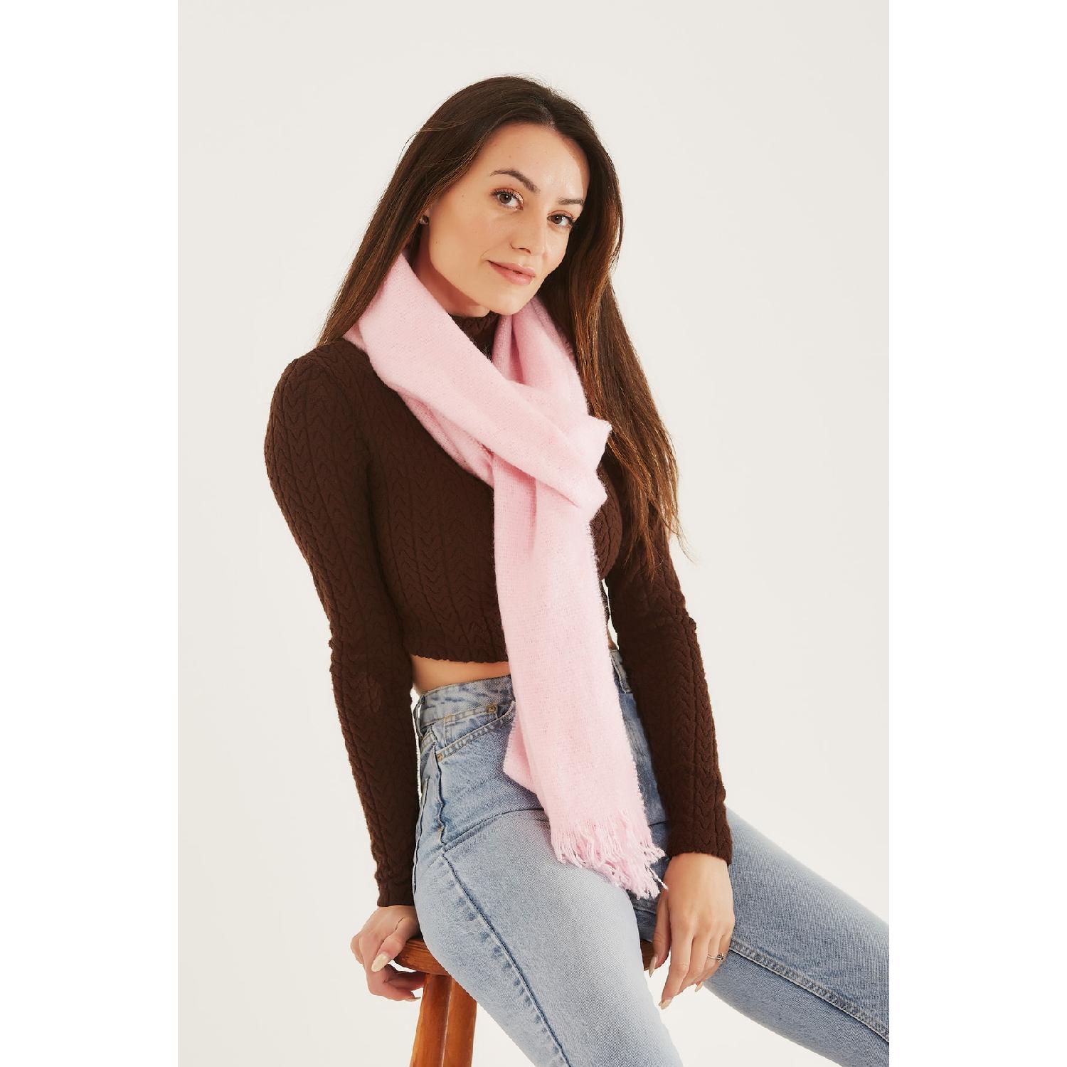 

Мягкий текстурированный однотонный розовый шарф