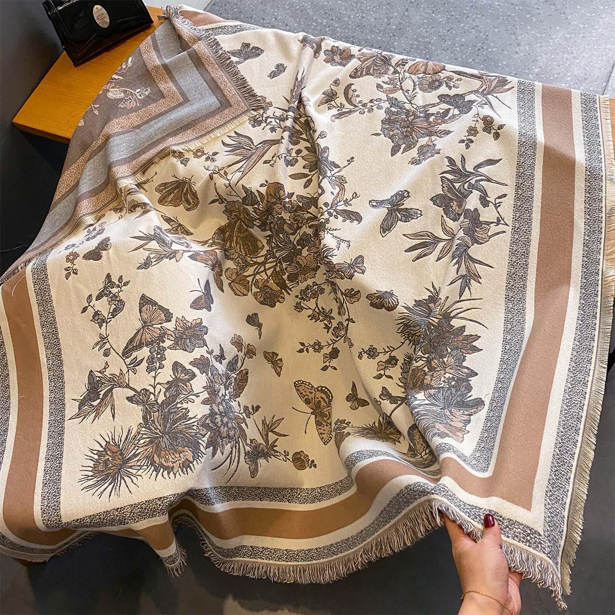 

Зимний женский винтажный шарф из искусственного кашемира с принтом, зимний утолщенный модный теплый универсальный шарф-шаль с кисточками, двусторонний 132X134cm