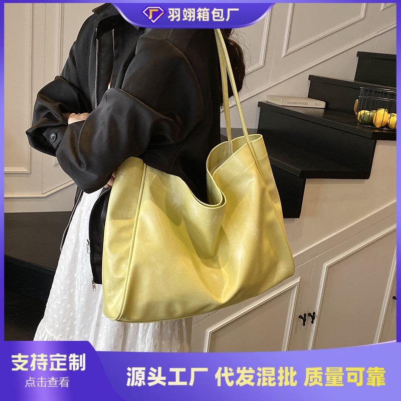 Large capacity underarm bag women's new small fresh shoulder bag fashionable dopamine commuter tote bag