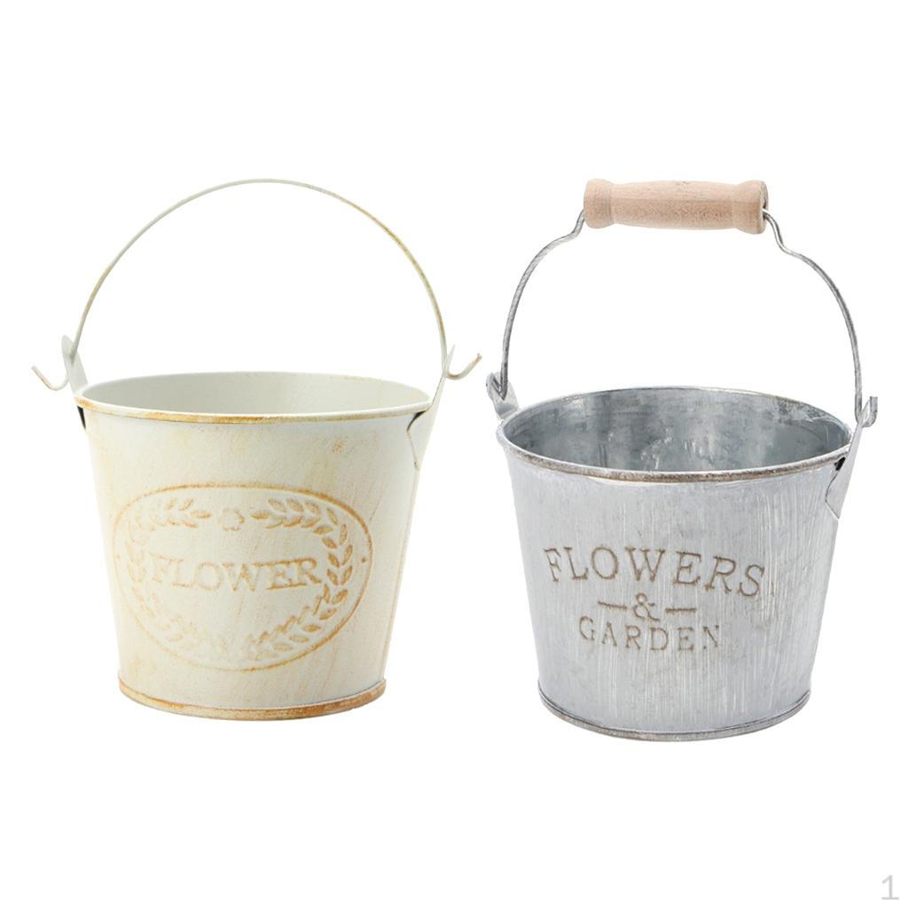

Потертое оцинкованное металлическое ведро для растений, ваза для цветов, горшок