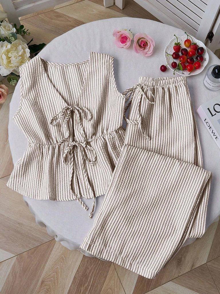 Ensemble décontracté d'été rayé avec gilet à lacets et pantalon ample