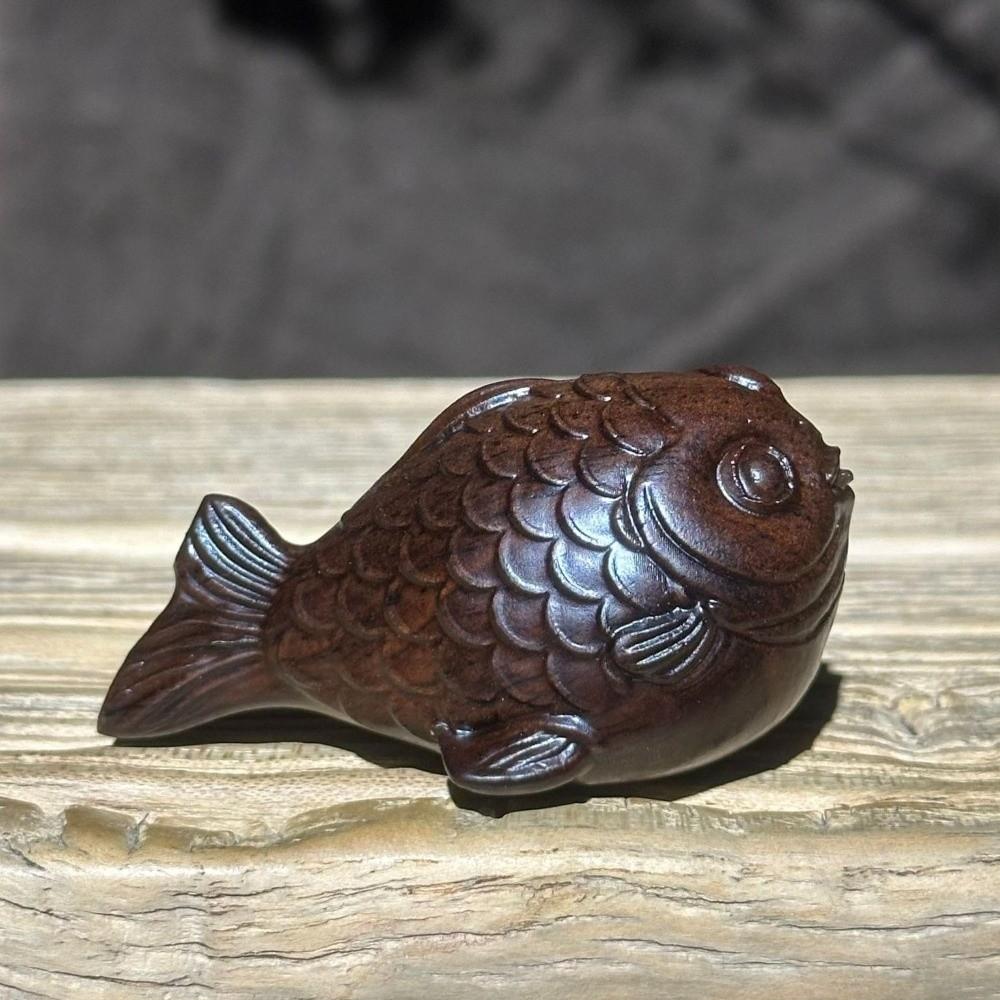Lucky Charm Wood Carving Ornament Mini Tea Pet Cute Koi Fish Ornament  Tabletop Display