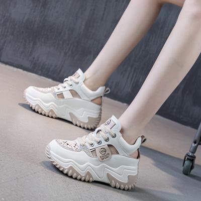 Chaussures d'été pour femmes nouvelles chaussures décontractées à talons plats et à semelle épaisse chaussures en maille pour femmes